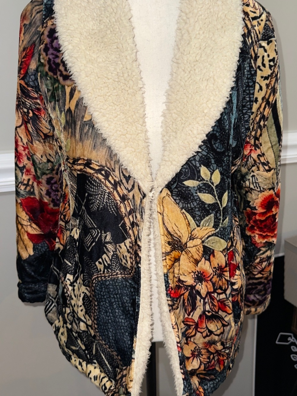 Floral Patchwork Teddy Jacket with Cream Sherpa Collar - Picture 11 of 13